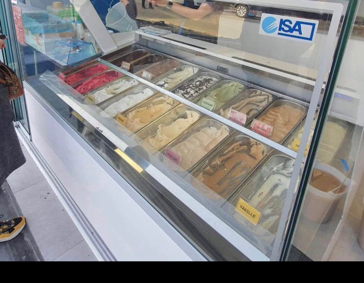 Ijstoog schepvitrine Issa, Ophalen, Gebruikt, Koelen en Vriezen