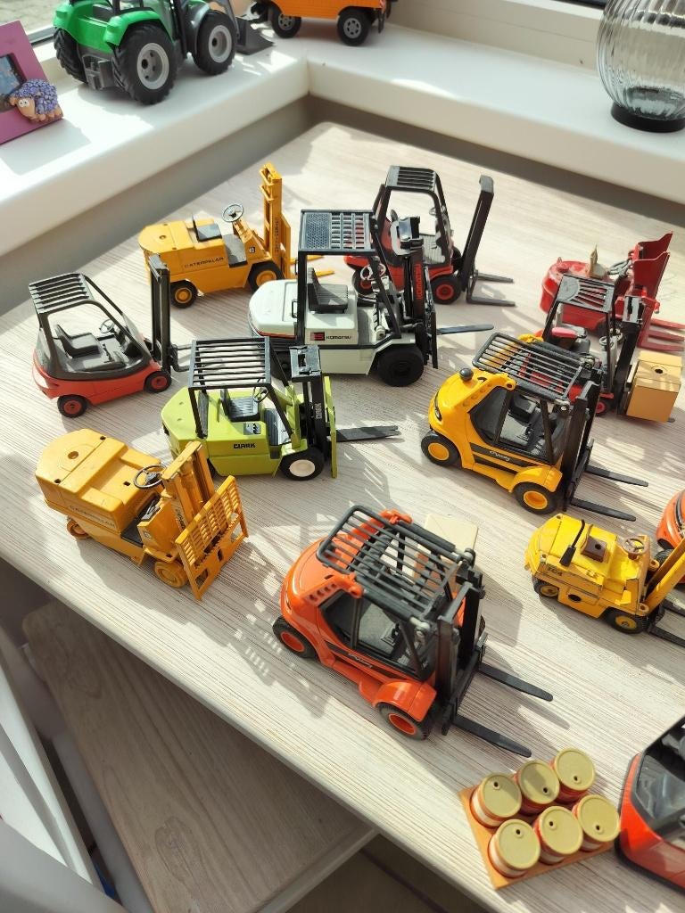 25 x chariots élévateurs Siku Dinky Toys, Enlèvement ou Envoi, Utilisé, Dinky Toys