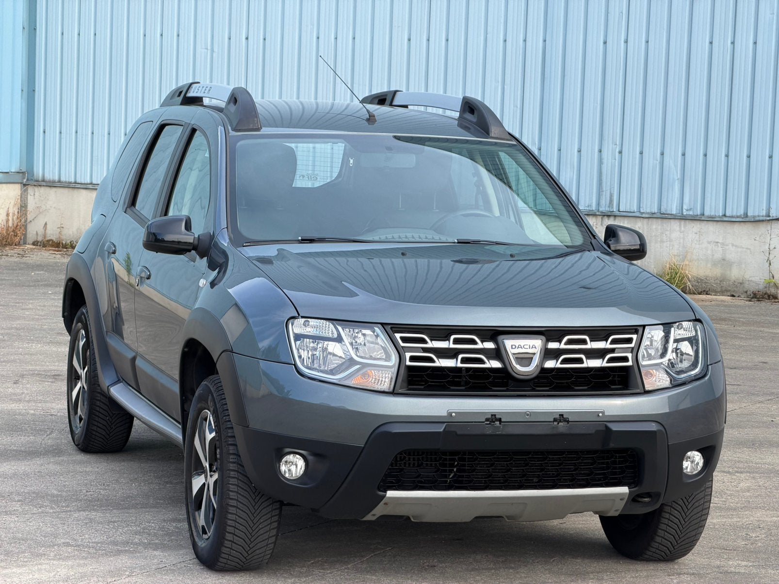 Dacia Duster 1.2 Tce TechRoad/1 Main - CAMERA - GPS - Airco, Auto's, Voorwielaandrijving, Dealer onderhouden, 1199 cc, Duster