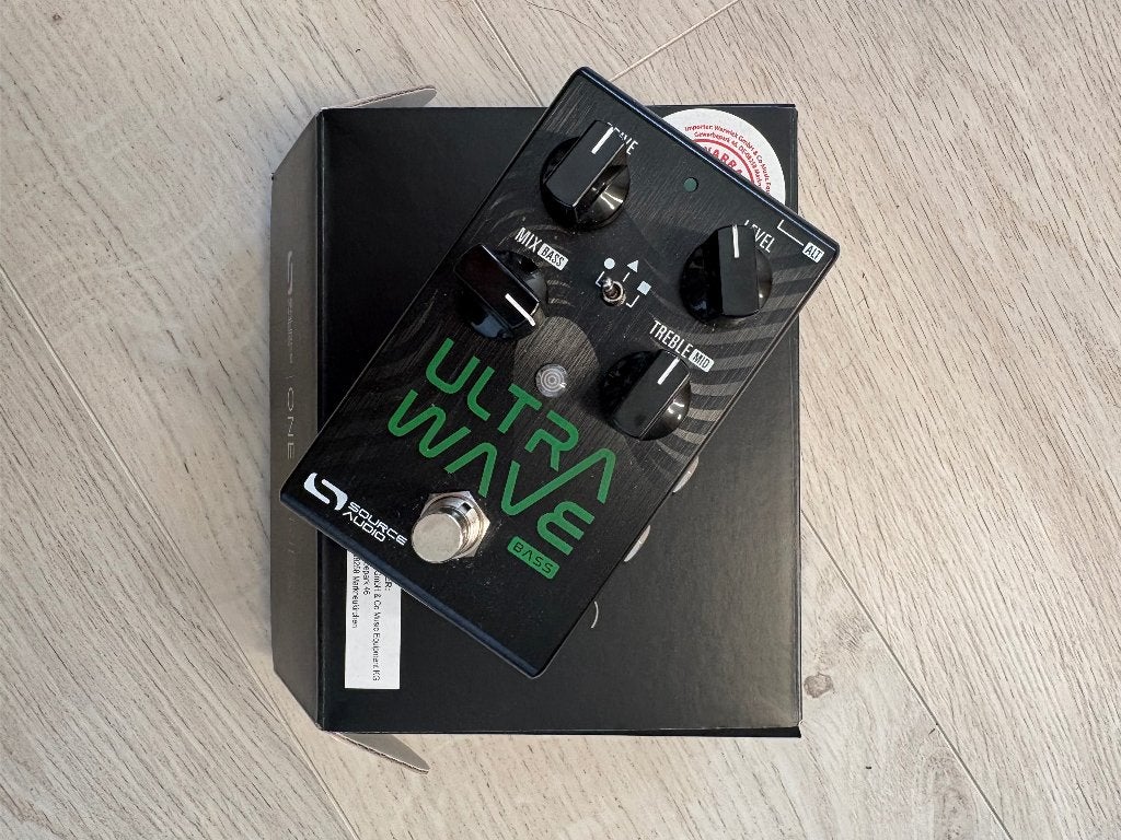 Source Audio Ultrawave Bass Distortion, Ophalen of Verzenden, Zo goed als nieuw, Distortion, Overdrive of Fuzz