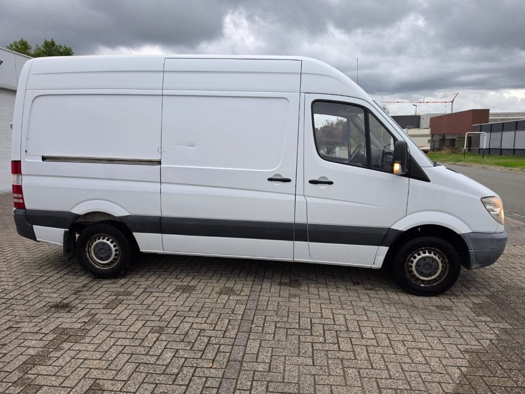 Mercedes Sprinter  310 cdi, Zwart, 4 cilinders, 2000 kg, Wit