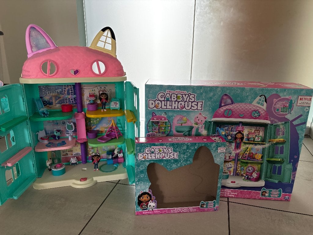 Gabby poppenhuis, Ophalen, Zo goed als nieuw, Poppenhuis