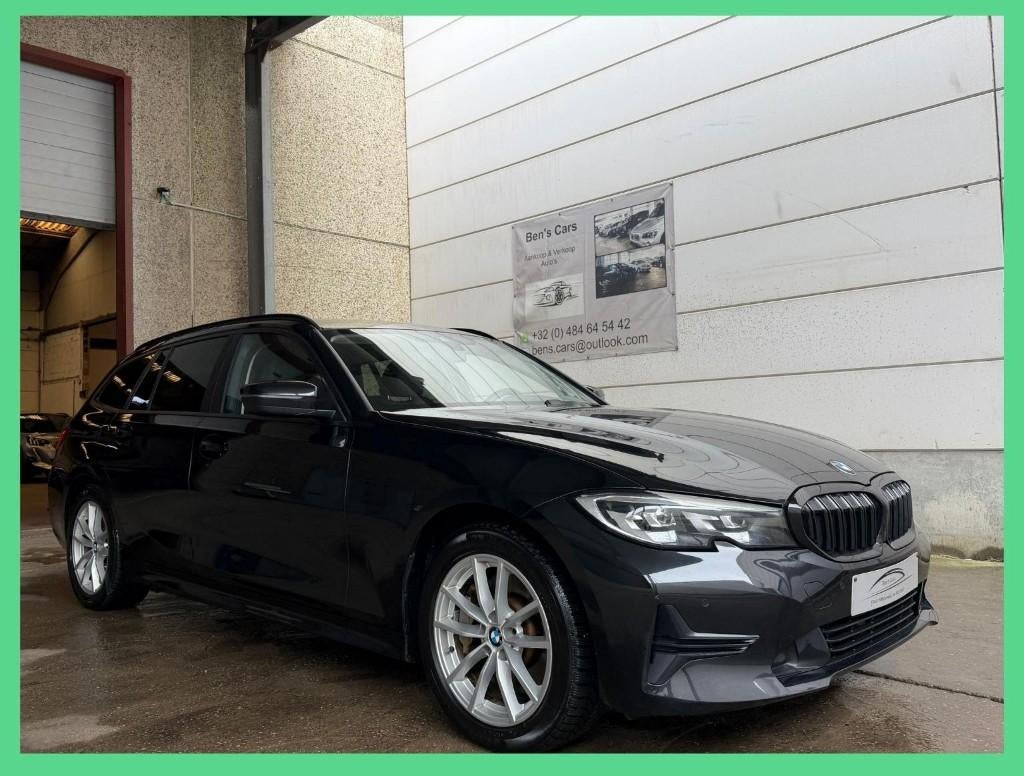 BMW 330e Touring PHEV M-PACK Automaat, Auto's, BMW, Automaat, 4 cilinders, Adaptive Cruise Control, Leder en Stof
