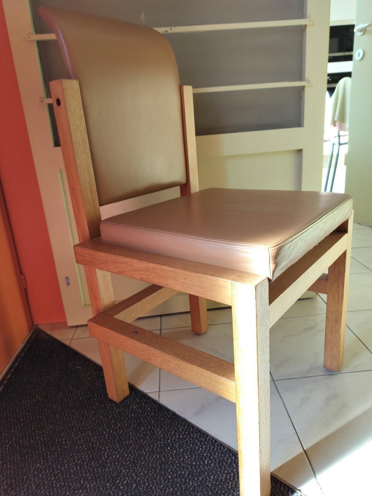 living stoelen, Huis en Inrichting, Ophalen, Bruin, Hout, Zo goed als nieuw