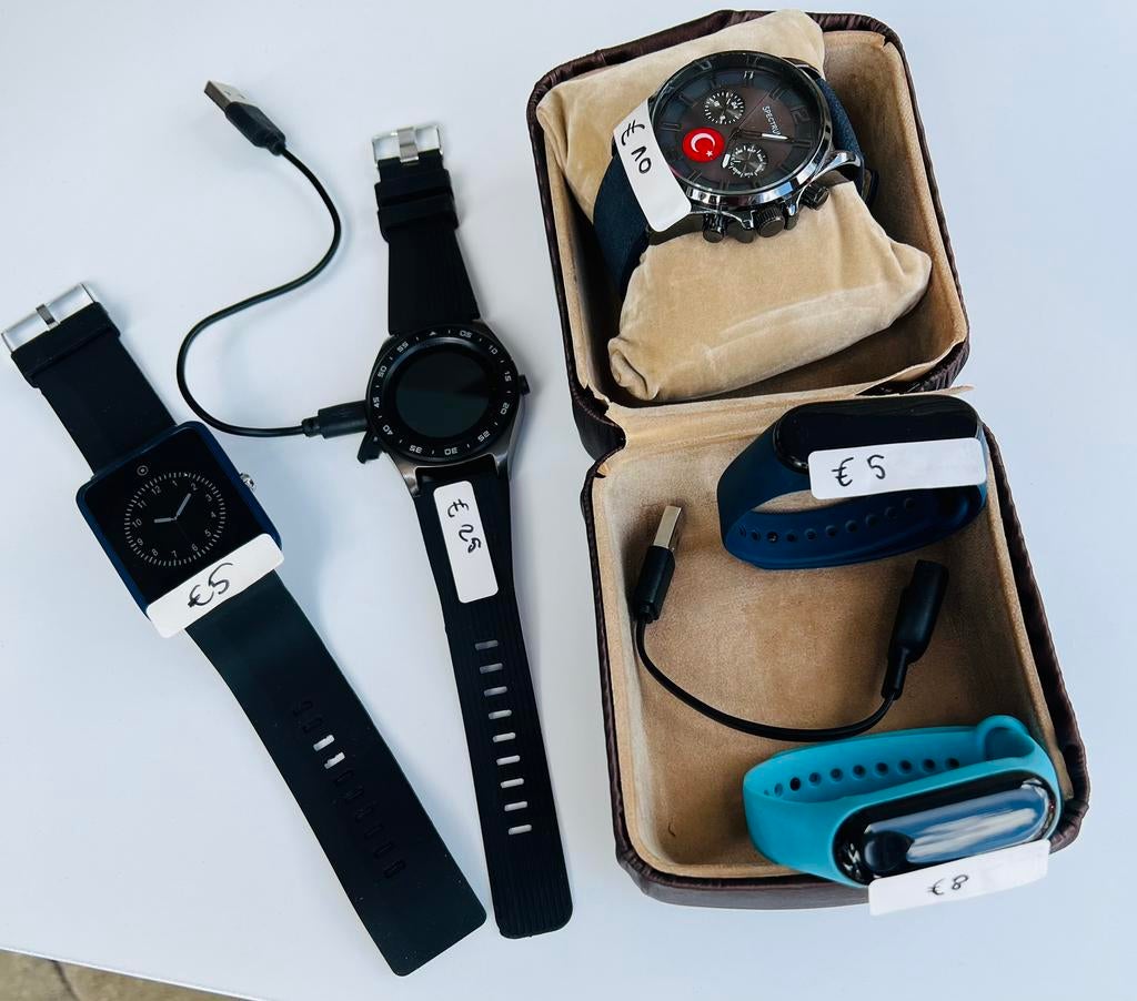 Horloges - Smartwatch (Prijs o.v.t) Moet dringend weg, Handtassen en Accessoires, Horloges | Heren, Overige materialen, Polshorloge