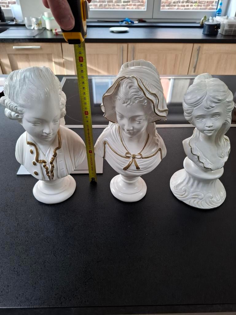 Lot de 3 Bustes en Porcelaine Biscuitée Style Louis XVI, Enlèvement ou Envoi