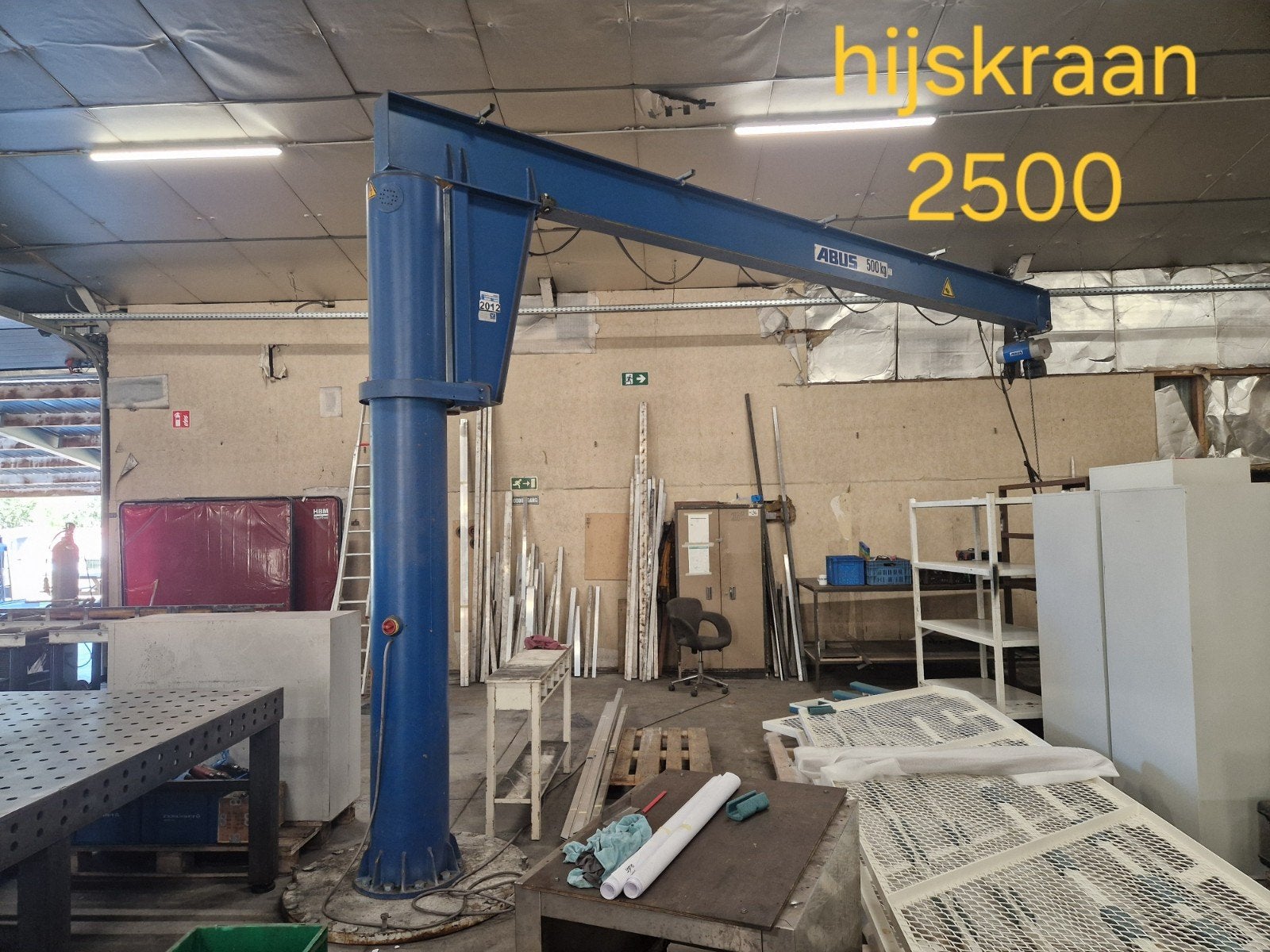 zwenkarm hijskraan en takel, Ophalen
