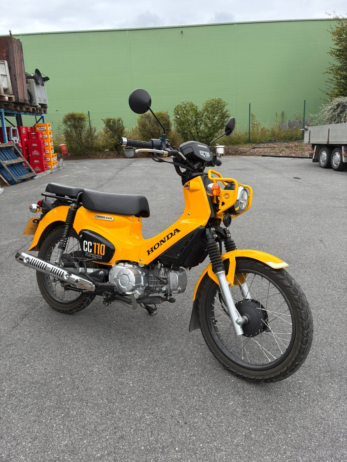 Honda cc110 Cross Cub, Fietsen en Brommers, Ophalen, Zo goed als nieuw