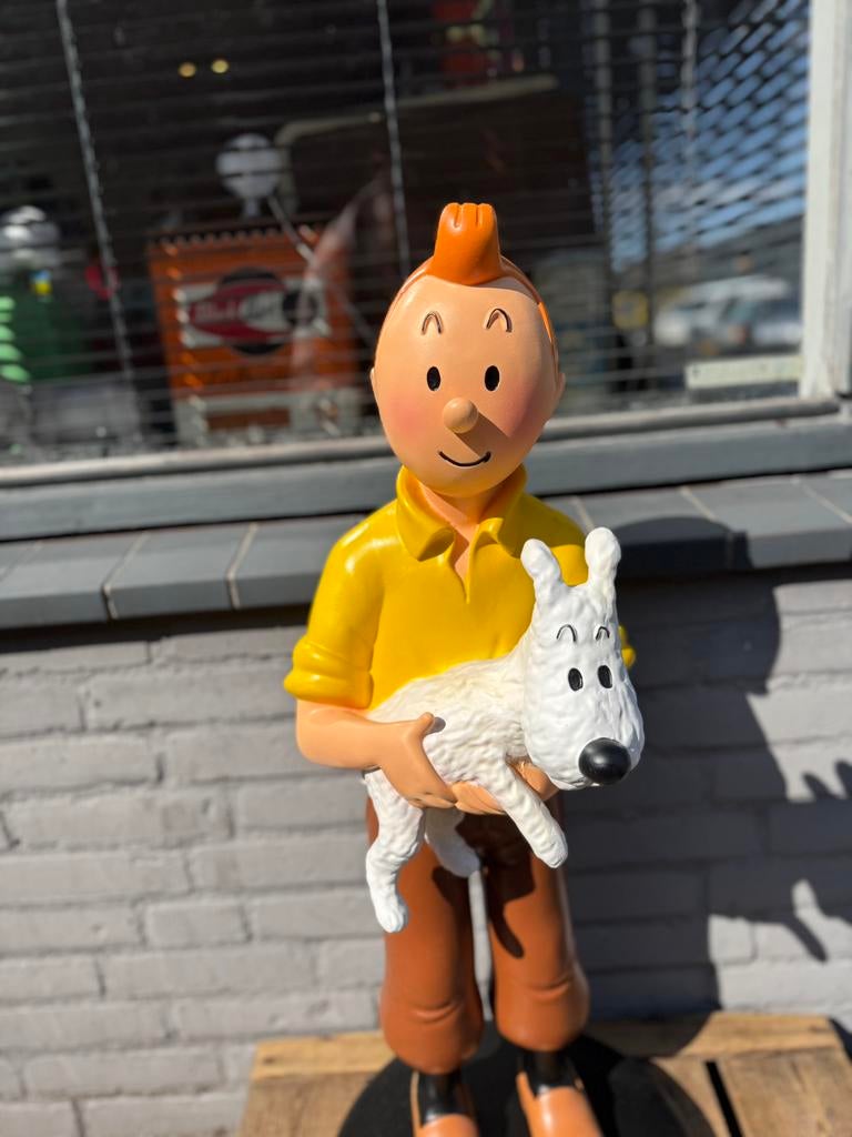 Tintin avec la statue de Bobbie, Enlèvement, Comme neuf, Humain