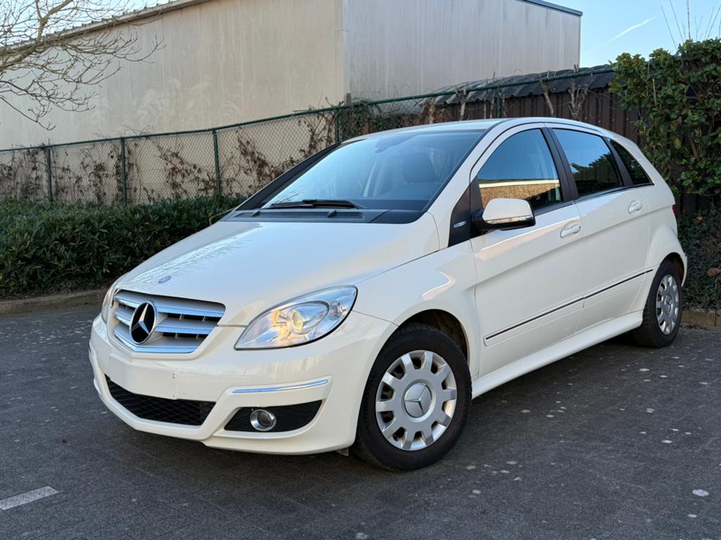 Mercedes B 1.6 benzine 87.000 km, Auto's, Mercedes-Benz, Stof, Zwart, Wit, Bedrijf