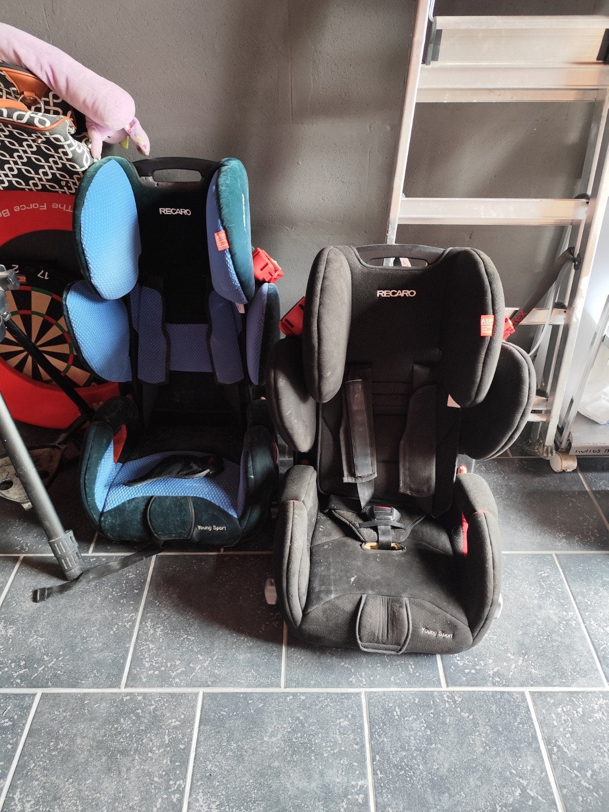Autostoel recaro, Ophalen