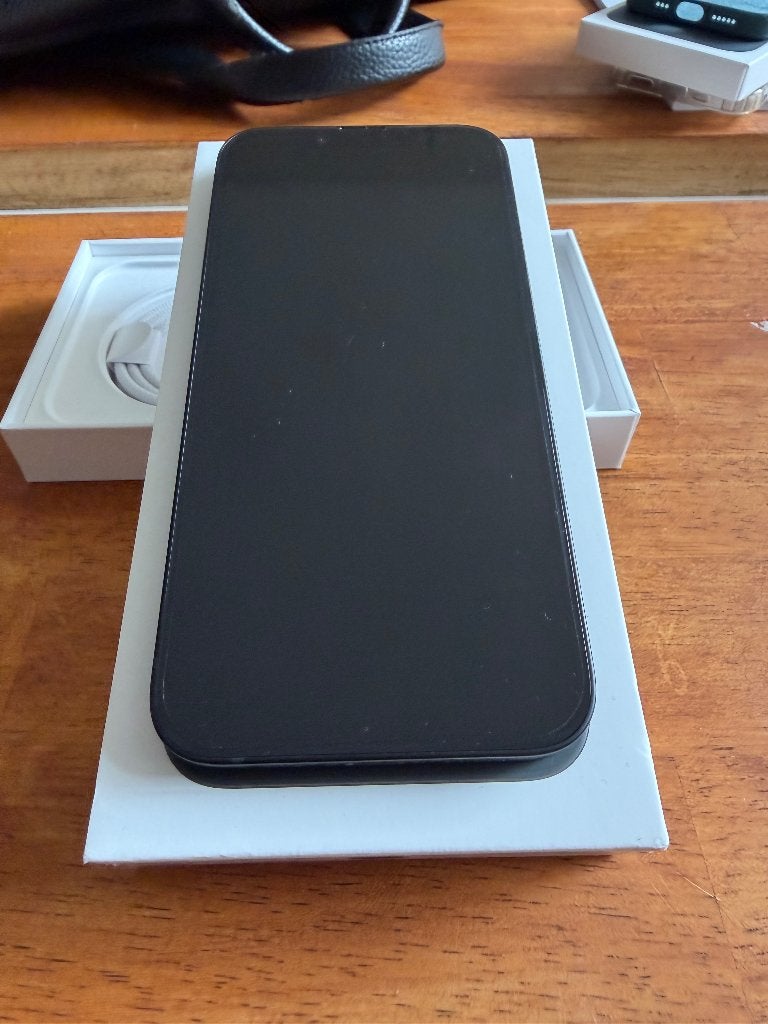 Te Koop - Iphone 16e (128GB) - Nieuw, Télécoms, Téléphonie mobile | Apple iPhone, Neuf, 99 %, Enlèvement, Sans abonnement