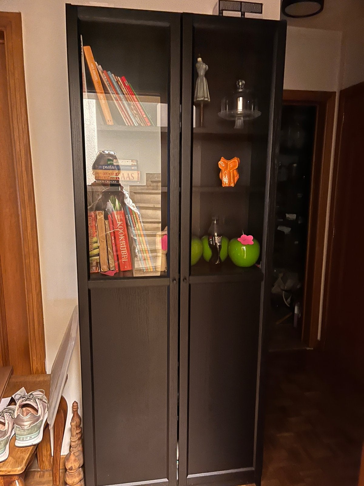 Boeken-vitrinekast ikea billy, Ophalen, Zo goed als nieuw