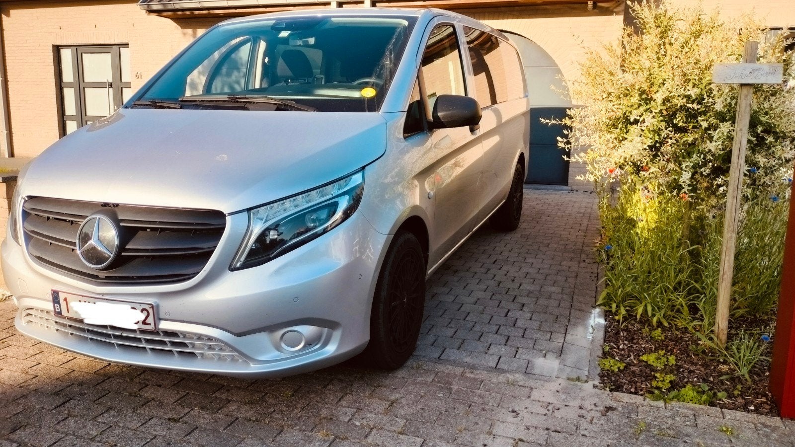 Attelage à cabine double pour Mercedes Vito, chargement lége, Argent ou Gris, 2210 kg, Carnet d'entretien, 2500 kg