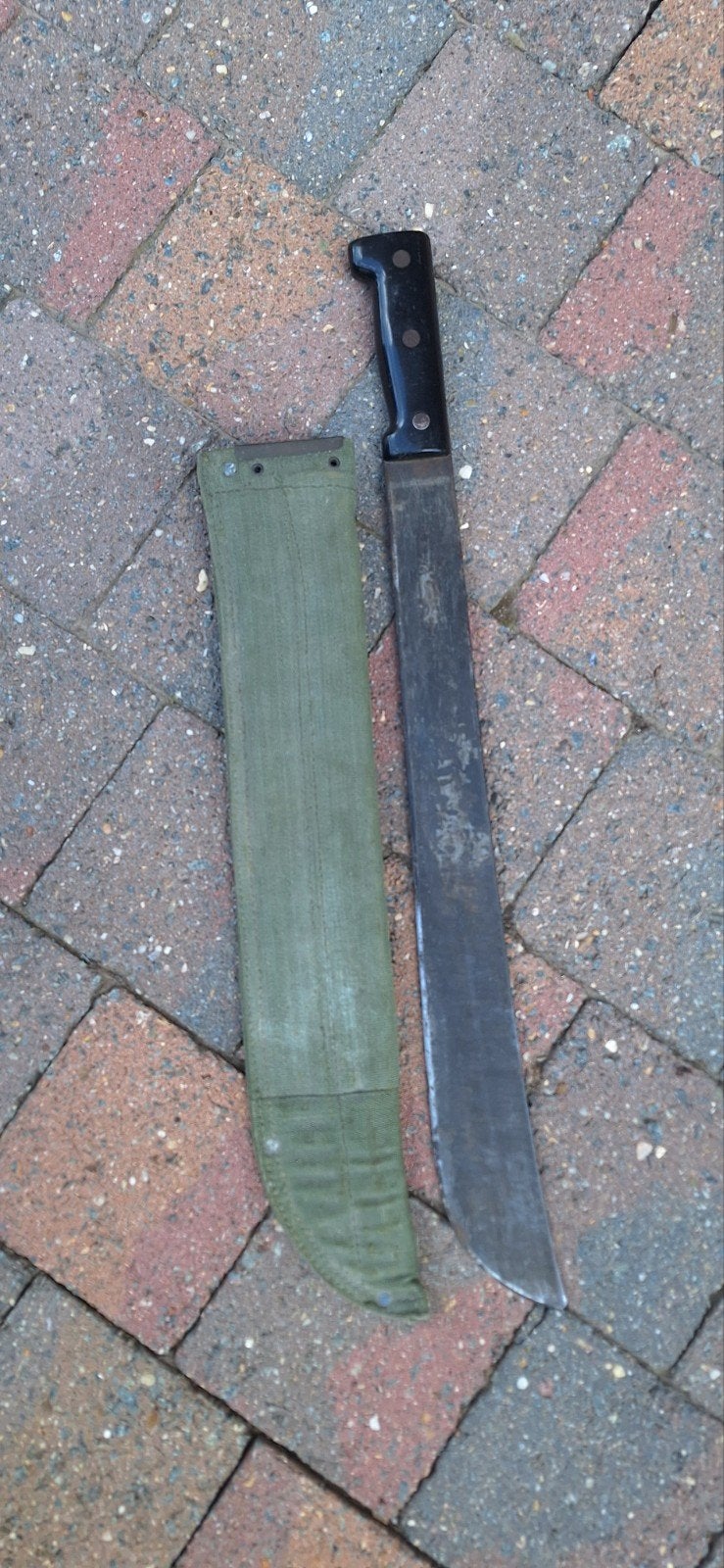 Machette anglaise, Enlèvement