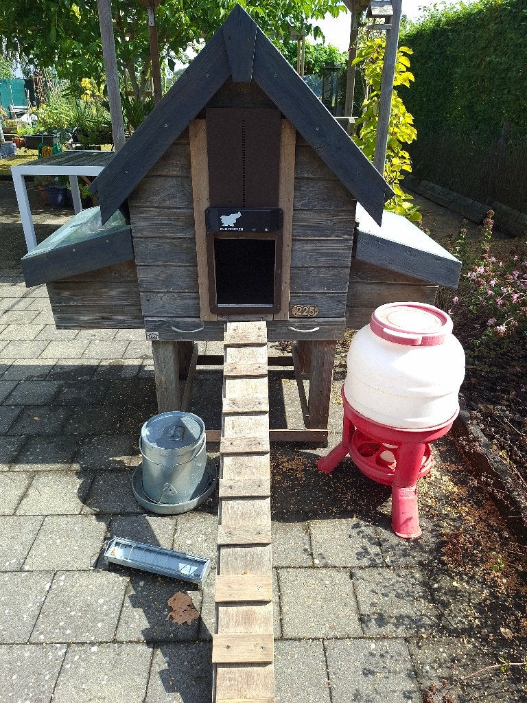Poulailler Chick Filla avec éclosion automatique Chicken Run, Animaux & Accessoires, Enlèvement, Bois