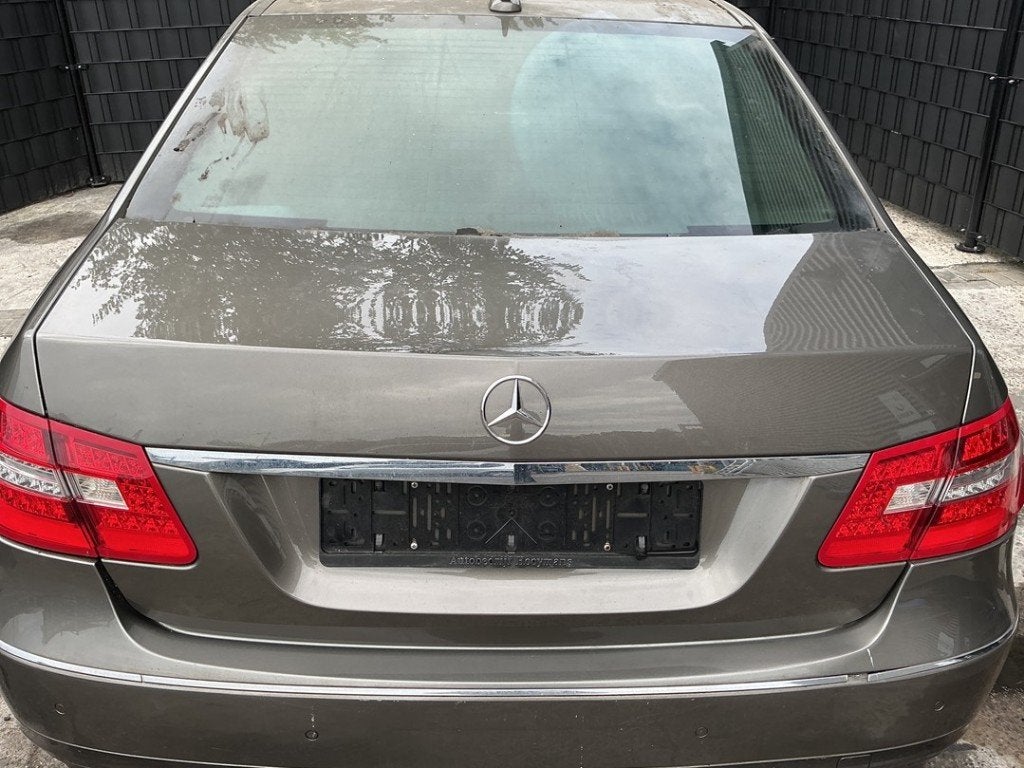 HAYON ARRIÈRE / MALLE E (W212) (|A2127500975|A2127500275|), Mercedes-Benz, Haillon arrière, Utilisé, Dialog.mb@mercedes-benz.com