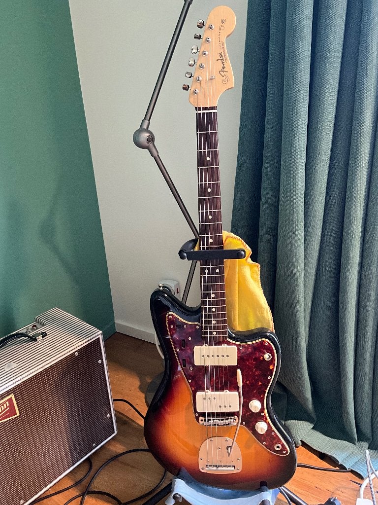 Fender Jazzmaster Heritage 60’ Novak Mastery Staytrem, Enlèvement ou Envoi, Utilisé, Solid body, Fender