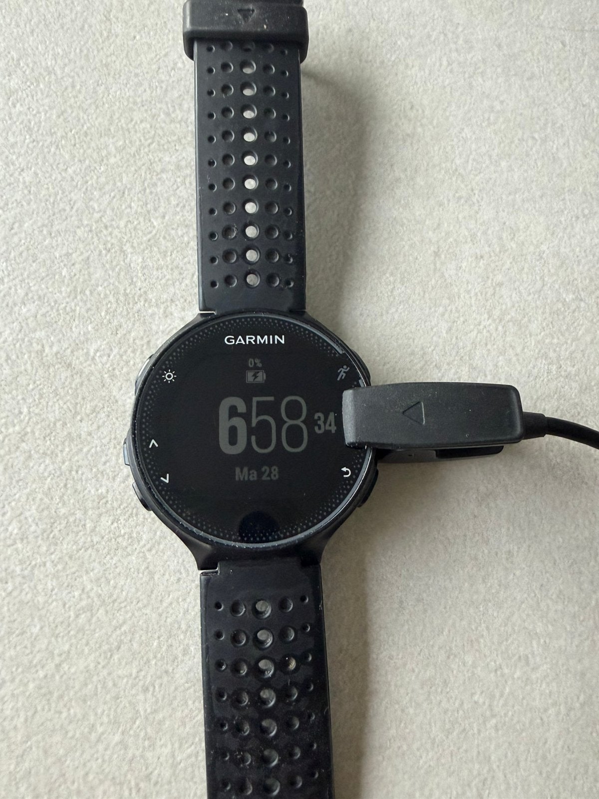 Garmin Forerunner 235, Enlèvement ou Envoi, Distance, Comme neuf, Gris