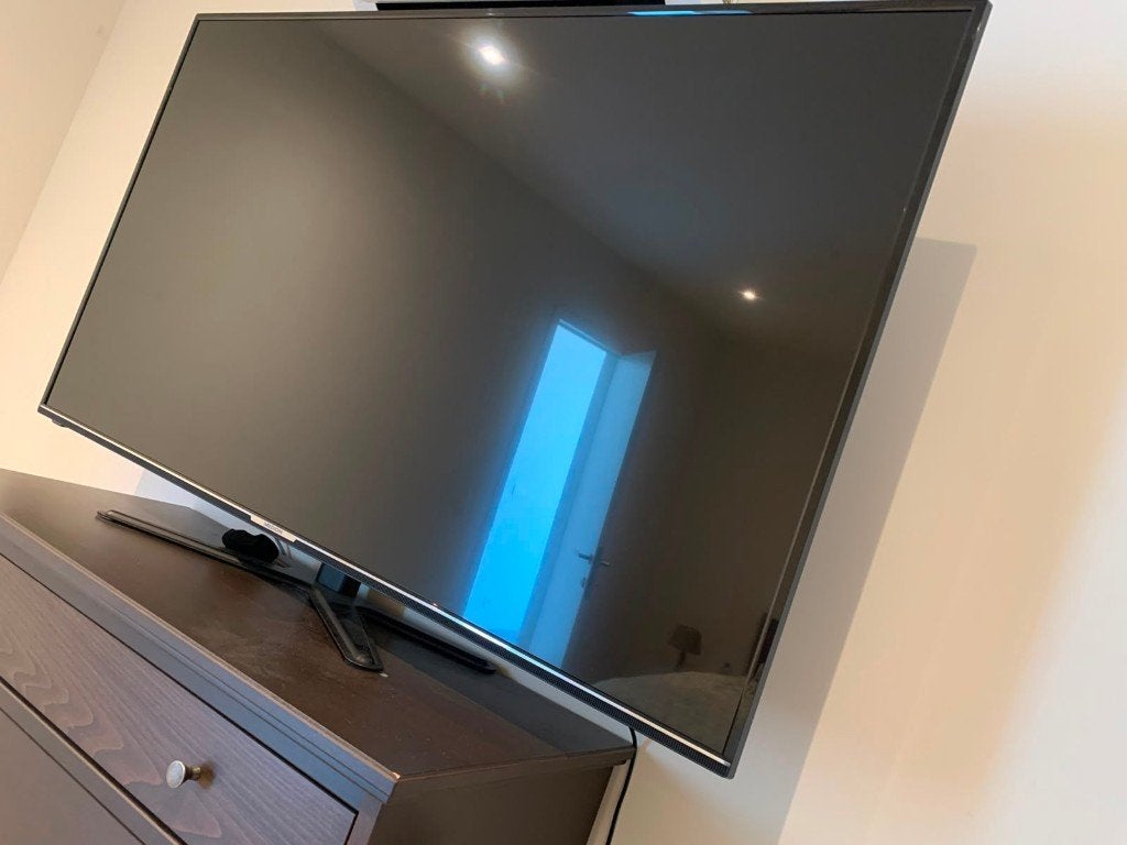 65 inch Medion TV (smart) aanpasbare voet, TV, Hi-fi & Vidéo, Télévisions, Autres marques, 50 Hz, Enlèvement, Utilisé