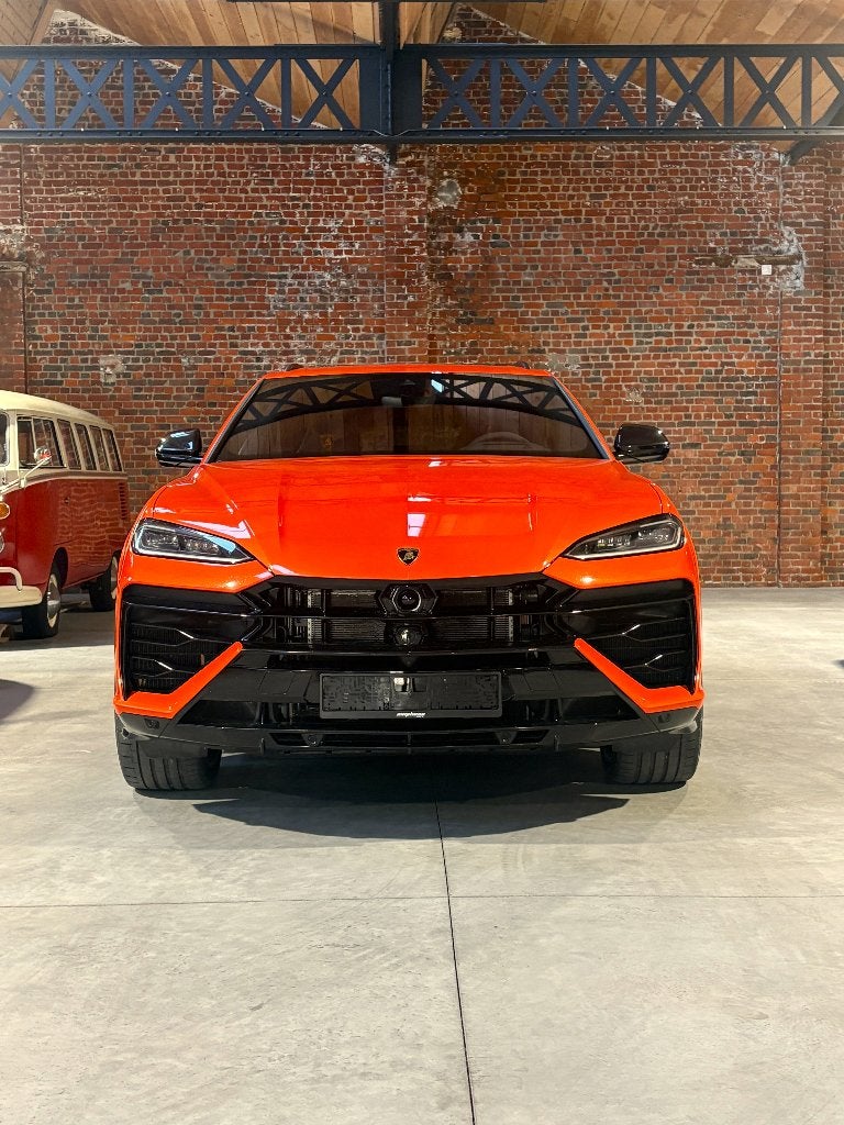 Exclusieve auto standplaats te huur    vrwrmd/alarm/branddet