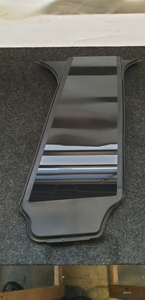 Cache de montant B gauche EQE Mercedes V295 2956900800 moulu, Mercedes-Benz AG, Mercedes-Benz, Utilisé, Mercedesstrasse 120
70372  Stuttgart, DE