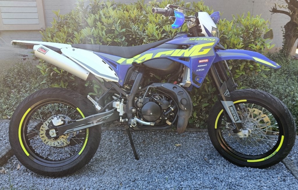 Sherco SM-RS 50 Factory, Fietsen en Brommers, 6 versnellingen, Zo goed als nieuw, 50 cc, Ophalen