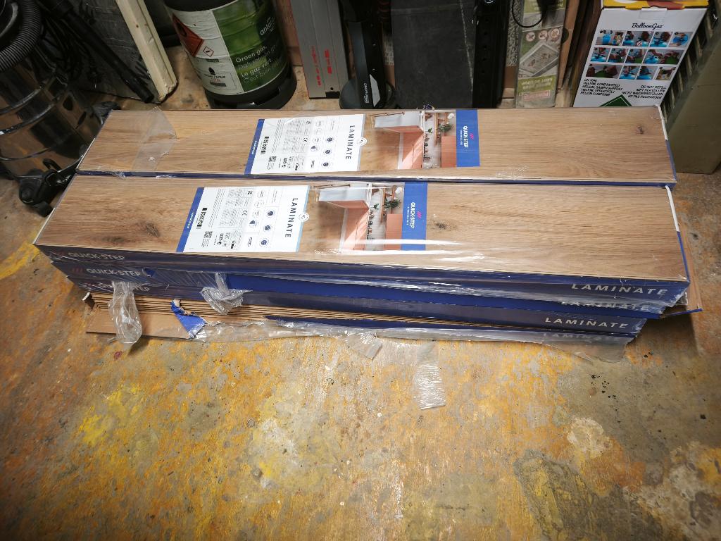Parquet Quick Step 8mm, Hydro neuf, Huis en Inrichting, Stoffering | Vloerbedekking, Nieuw, Chaine clair, 10 tot 25 m², Ophalen