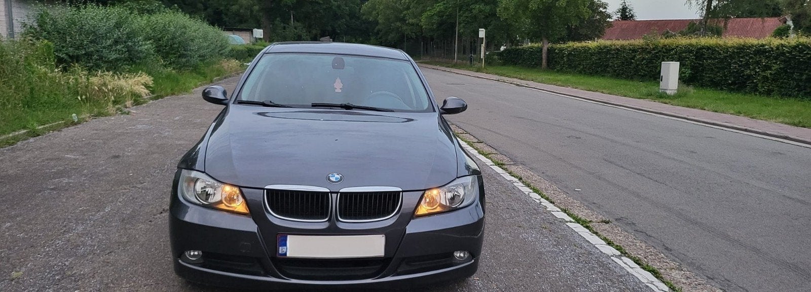 BMW 318i 2007 Pas *Gekeurd Voor Verkoop rijklaar *Weg=Weg, Auto's, 4 deurs, 318 cc, Zwart, Radio