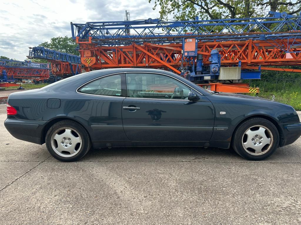 Mercedes CLK 200 Elegance Automaat Open dak Leder Pdc, Auto's, Mercedes-Benz, 1998 cc, Achterwielaandrijving, 4 cilinders, Blauw