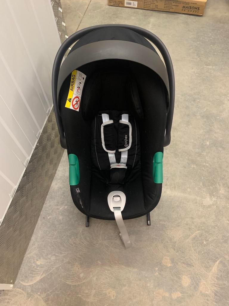 Cybex Auto aton b2 i -size siege + une base, Enfants & Bébés, Enlèvement, Isofix