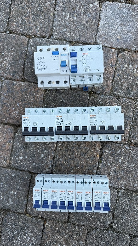 Schakelateriaal (Automaten en Differentieels), Ophalen, Nieuw