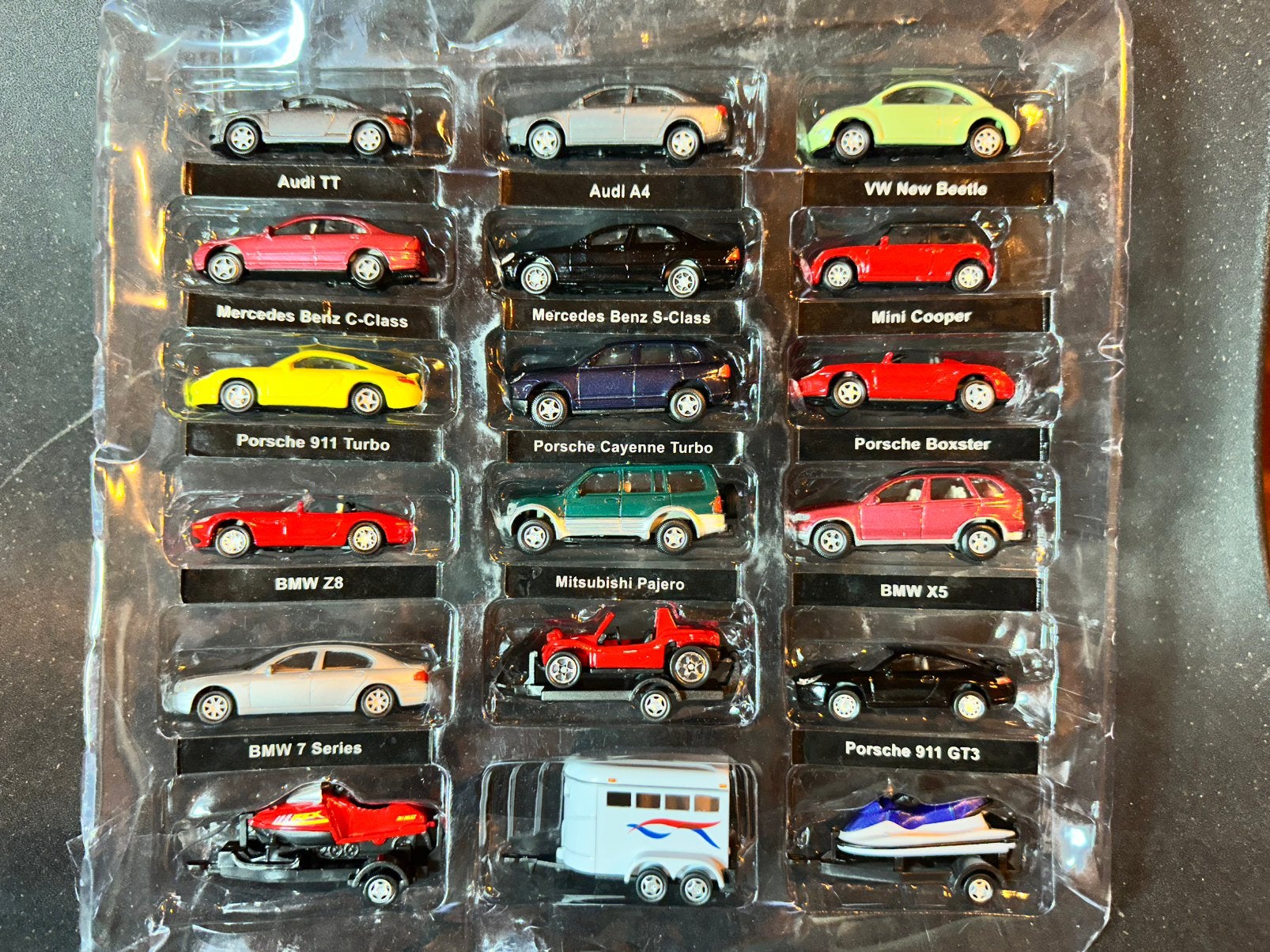 Coffret Automaxx Collection 1:72 – 18 miniatures die-cast, Enlèvement ou Envoi, Utilisé, Voiture