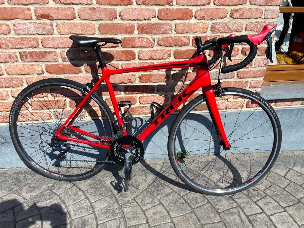 vélo de route TREK rouge, Autres marques, Frein sur jante, Enlèvement, Carbone