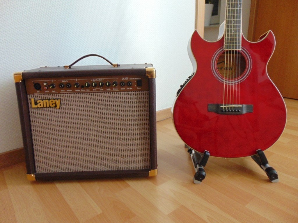 Gitaar Red Hill + Laney LA30C akoestische gitaar versterker, Musique & Instruments, Instruments à corde | Guitares | Acoustiques