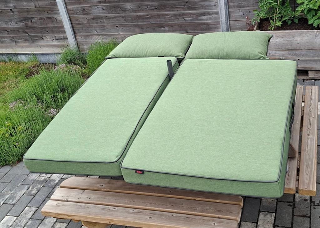 Groene lounge buiten kussens ligkussen, Ophalen, Zo goed als nieuw