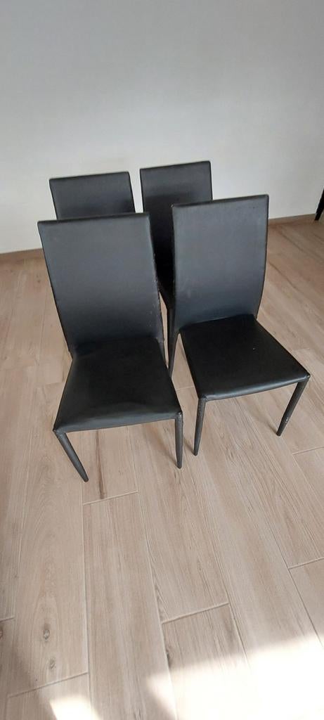 Stoelen, Ophalen