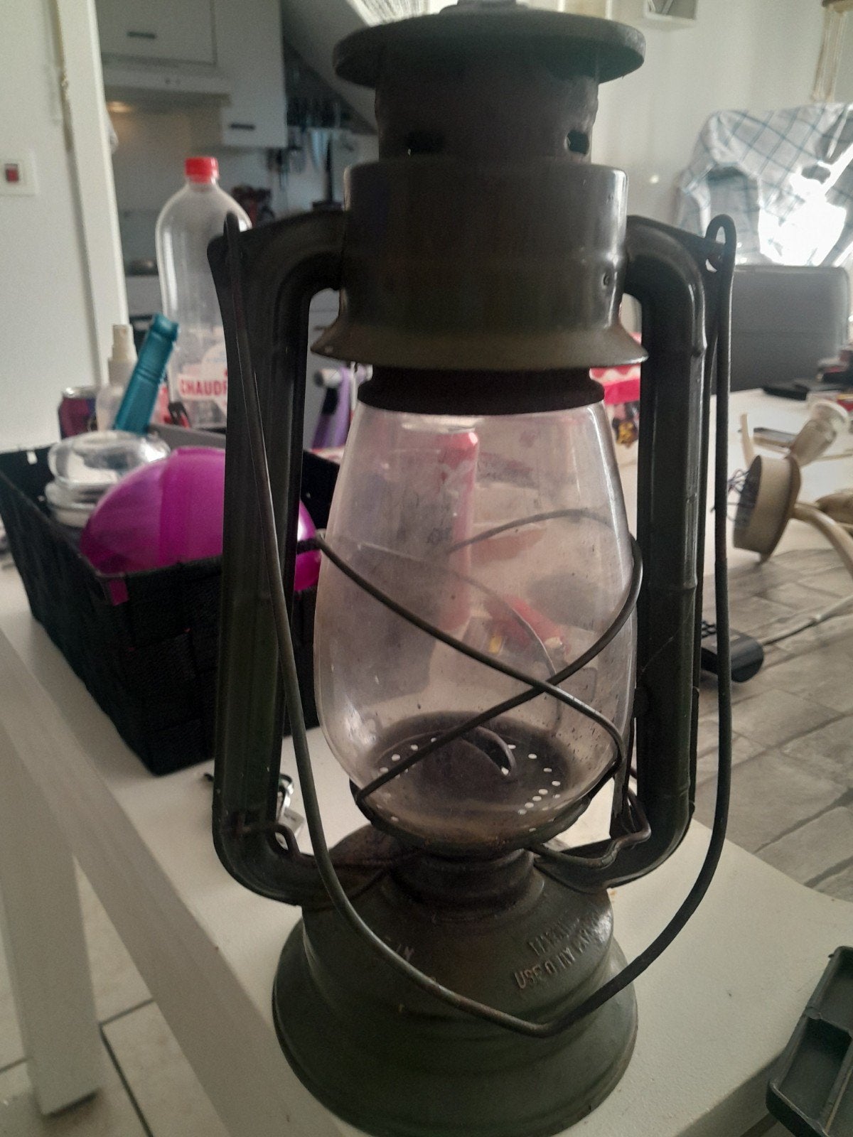 antieke petroleumlamp, Ophalen