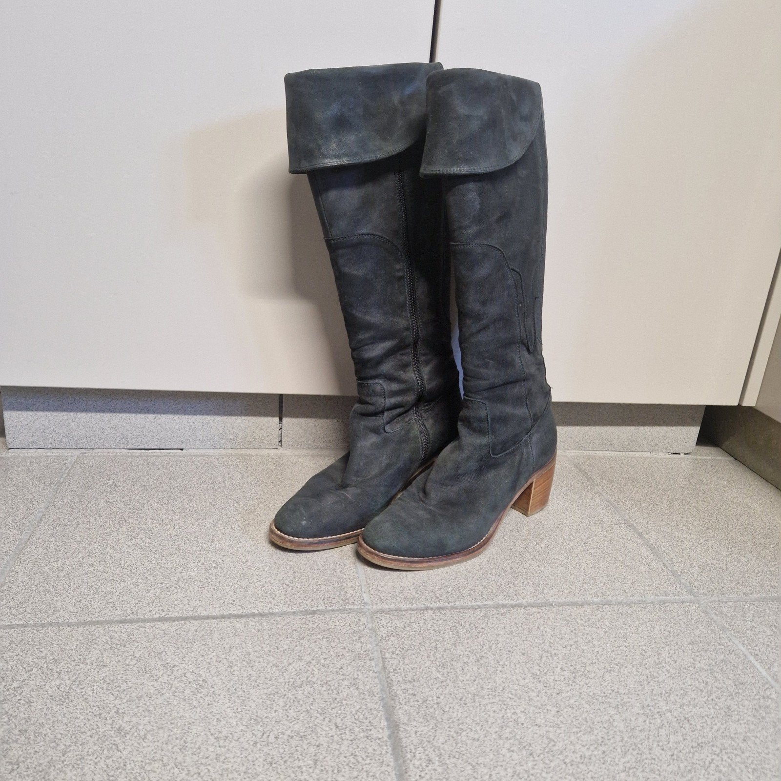 Laarzen zwart Maat 38 echt leder (suède), Ophalen of Verzenden, Zwart