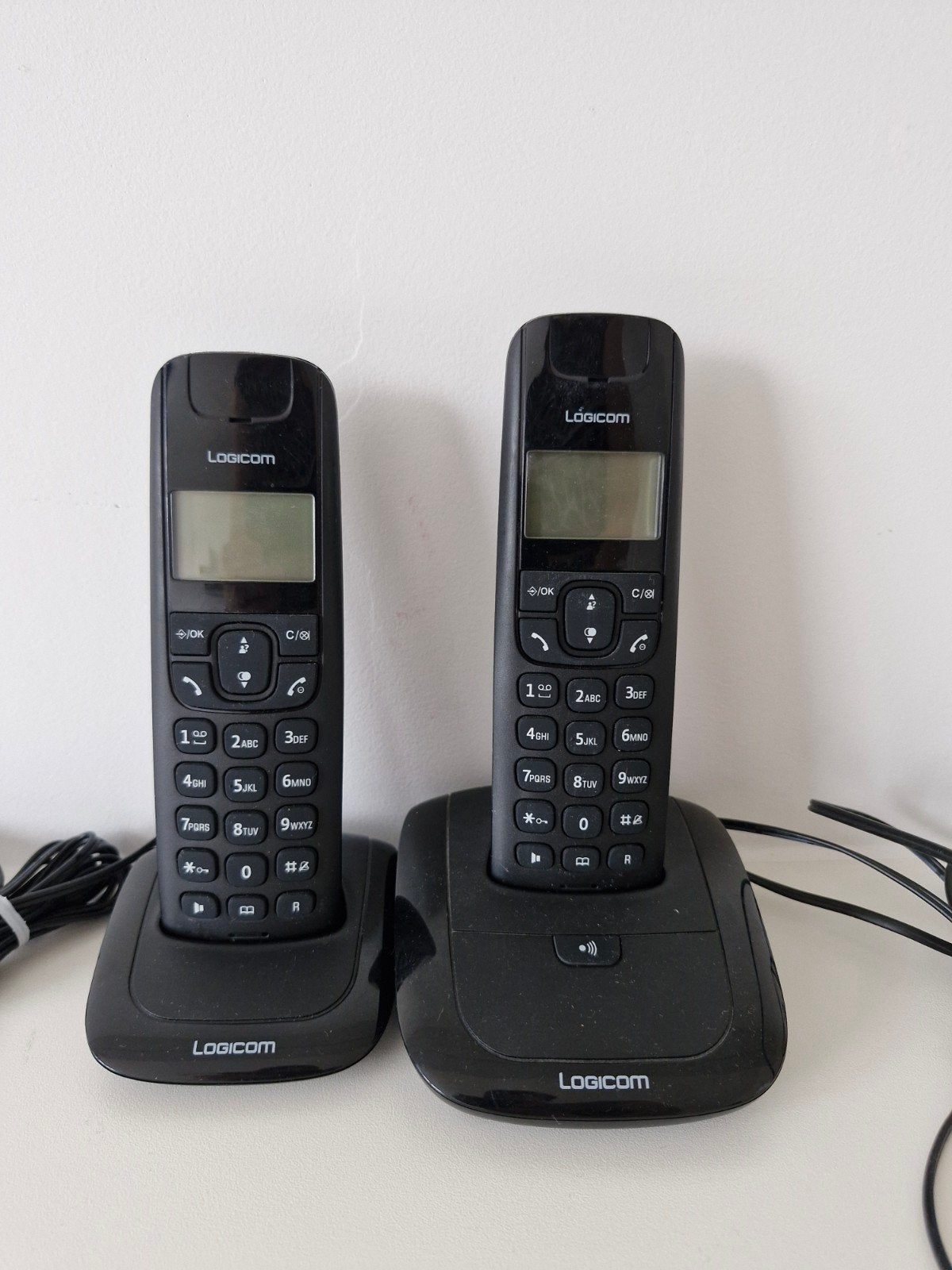 Handsfree telefoon, Telecommunicatie, Vaste telefoons | Handsets en Draadloos, Ophalen of Verzenden, Zo goed als nieuw, 2 handsets