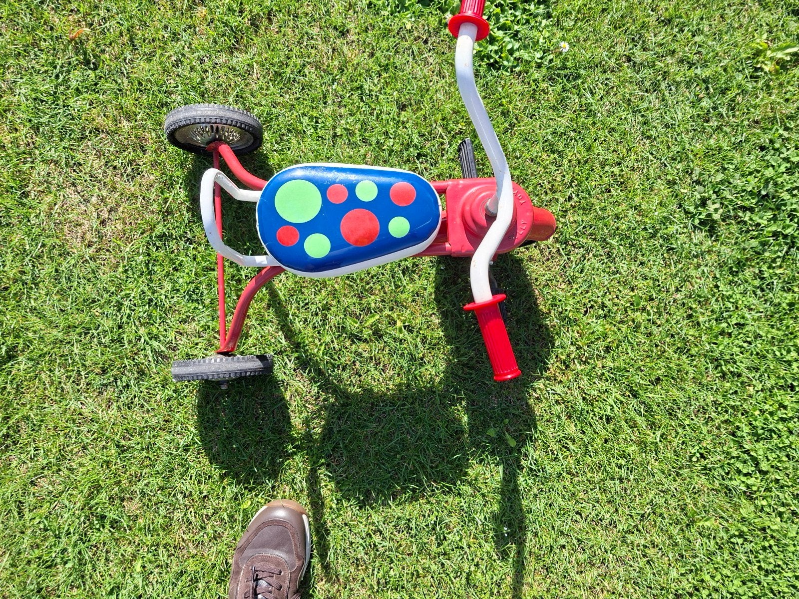 Retro driewieler van Rolly Toys, Ophalen