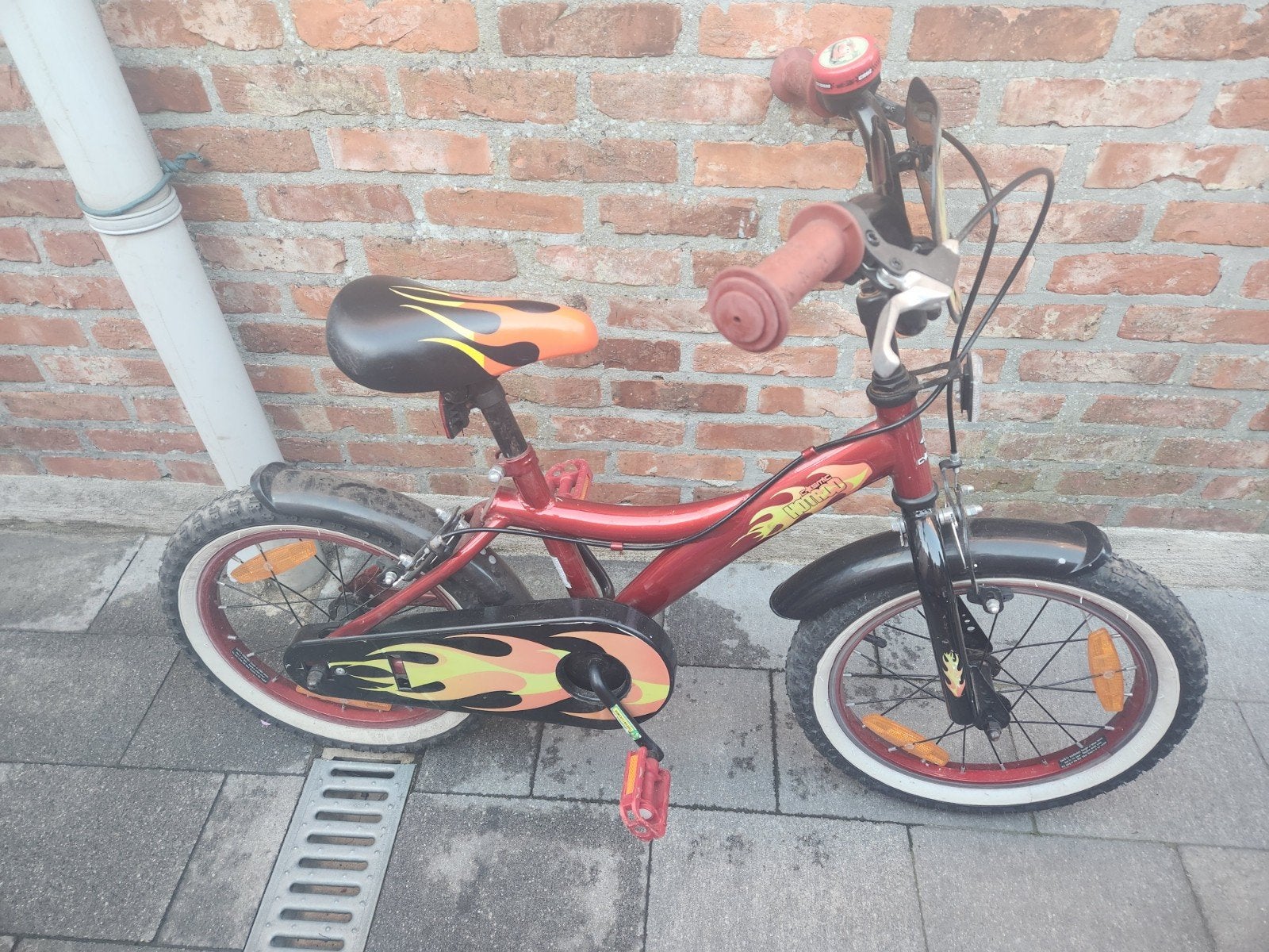 Jongens fiets, Ophalen