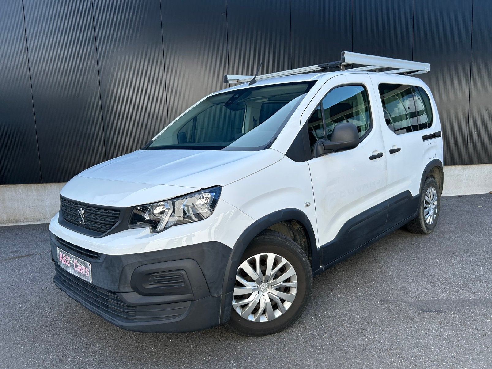 Peugeot Rifter 1.5 HDI / Car Play / 1ste Eigenaar, Auto's, Wit, Bedrijf, 5 deurs, Onderhoudsboekje