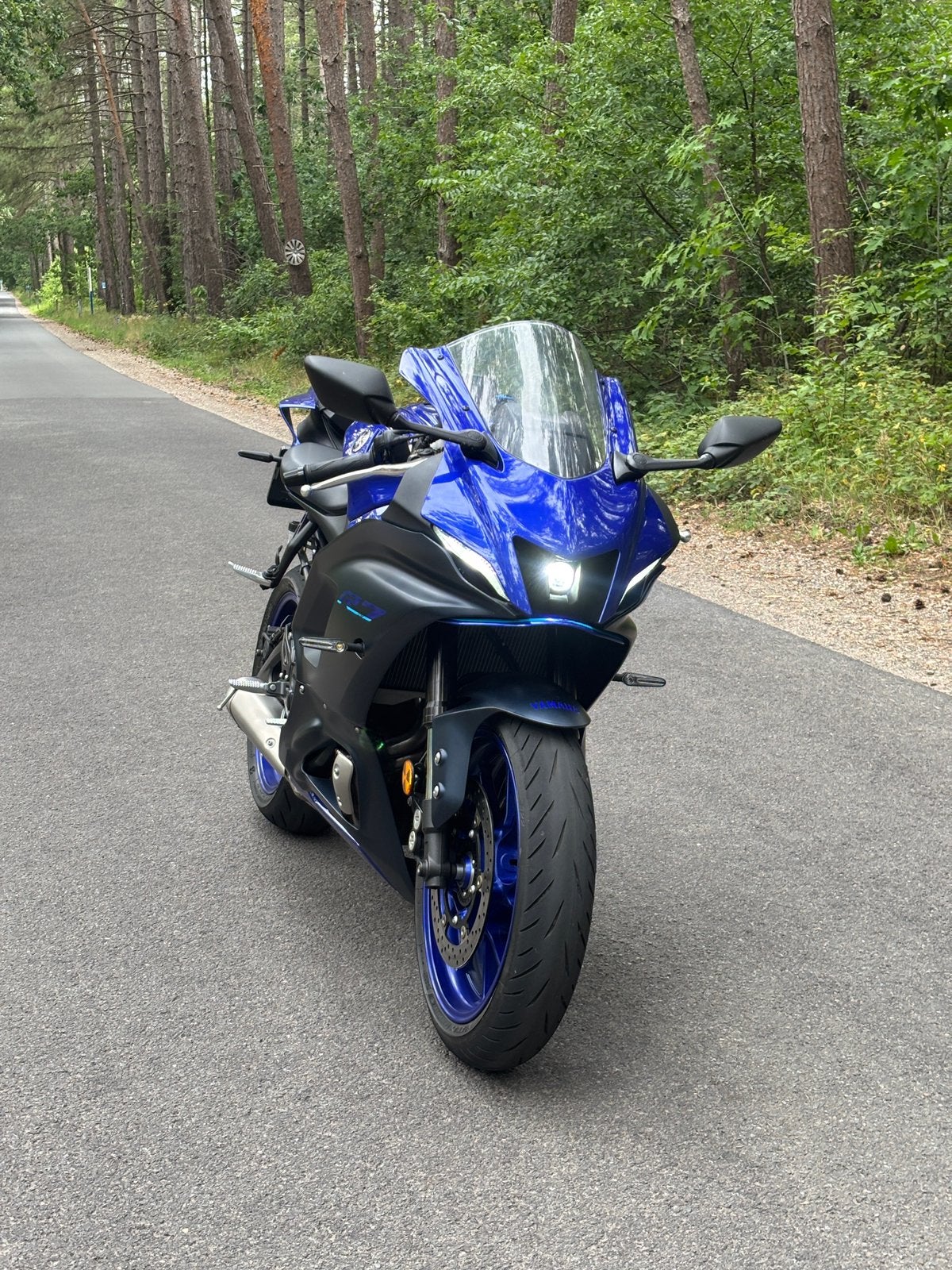 Yamaha R7 2024 A2, Motoren, Motoren | Yamaha, Particulier, Super Sport, 12 t/m 35 kW, 2 cilinders, Minimaal motorrijbewijs A2