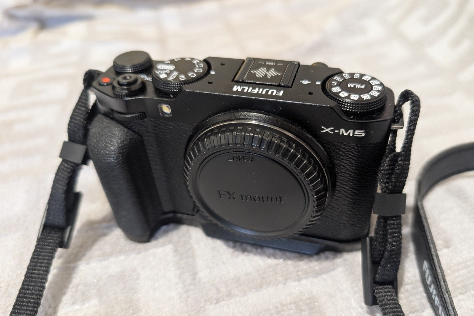 Fujifilm X-M5 (behuizing), Ophalen