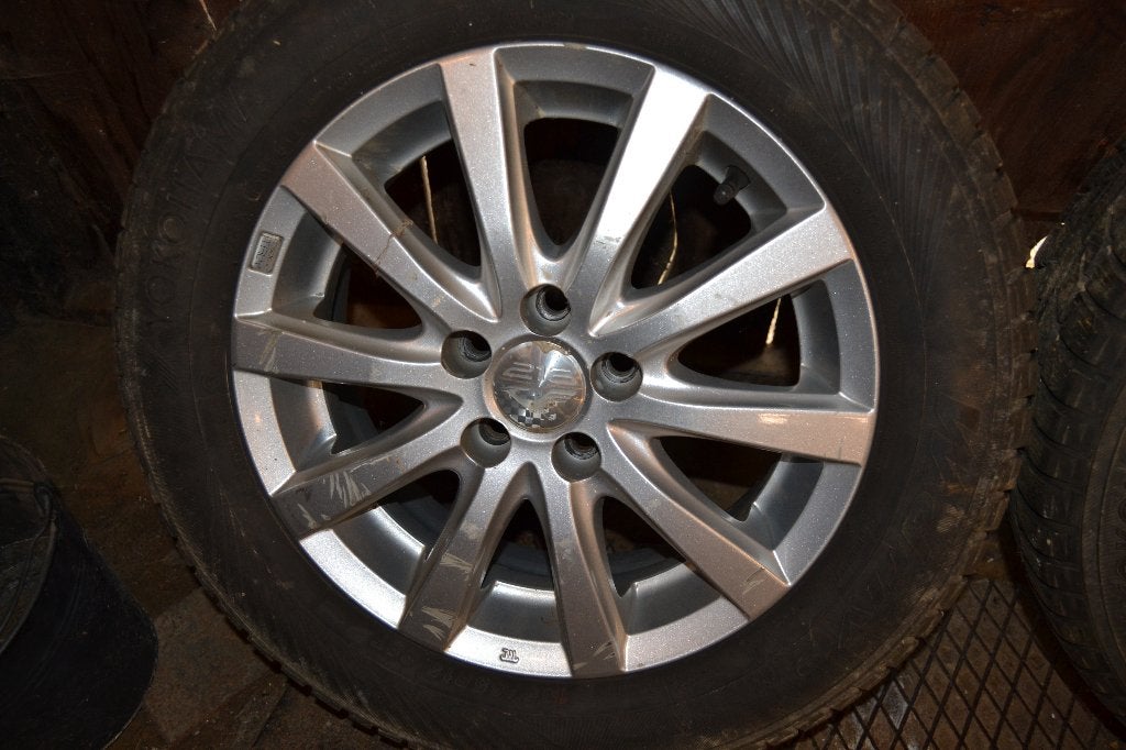 Jantes MAK 15' + pneus neige toyota 185/65-15, Autos : Pièces & Accessoires, 15 pouces, Pneus hiver, Véhicule de tourisme, 185 mm