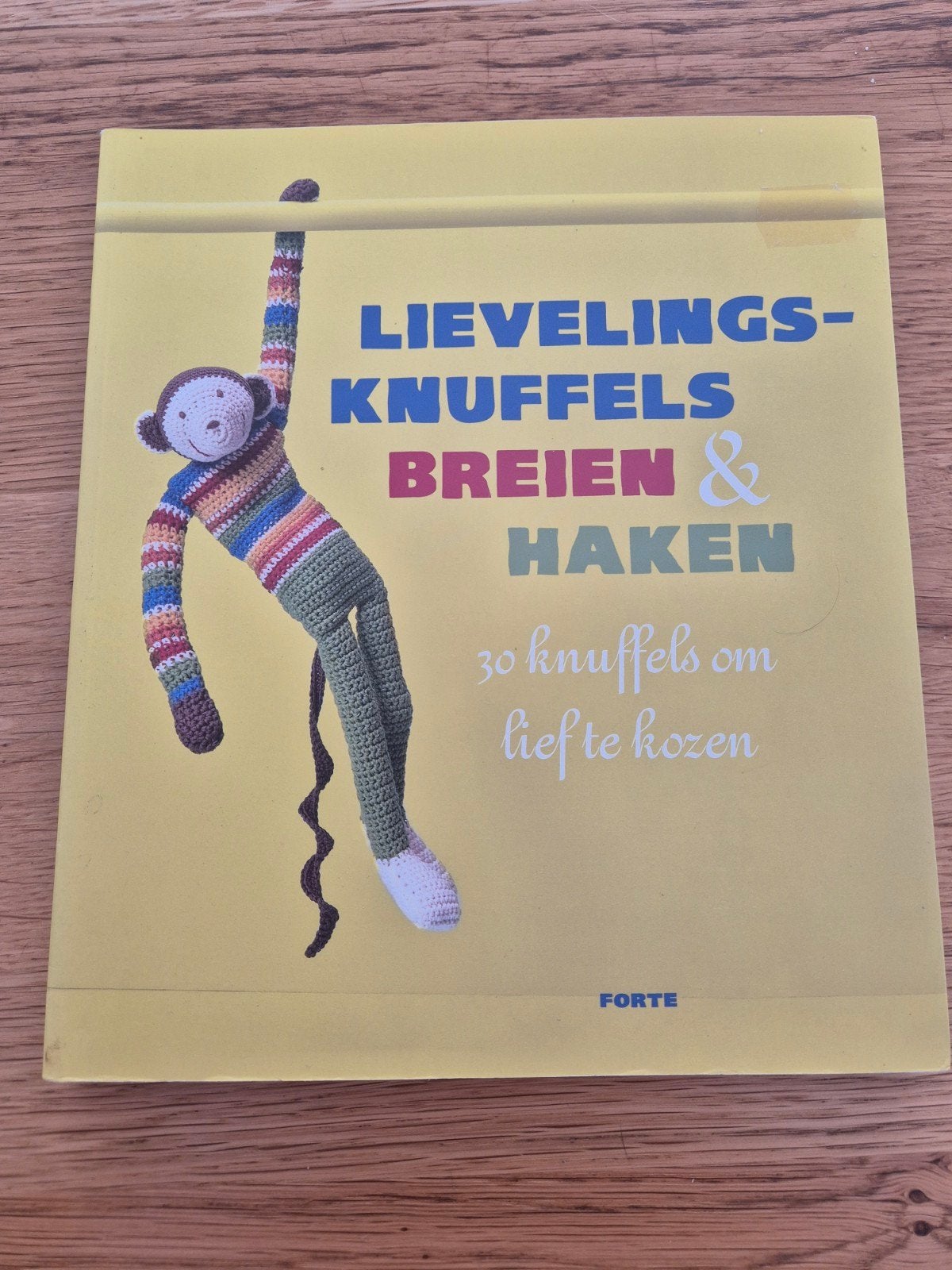 boek Lievelingsknuffels breien en haken, Hobby en Vrije tijd, Breien en Haken, Ophalen of Verzenden, Zo goed als nieuw, Breien of Haken