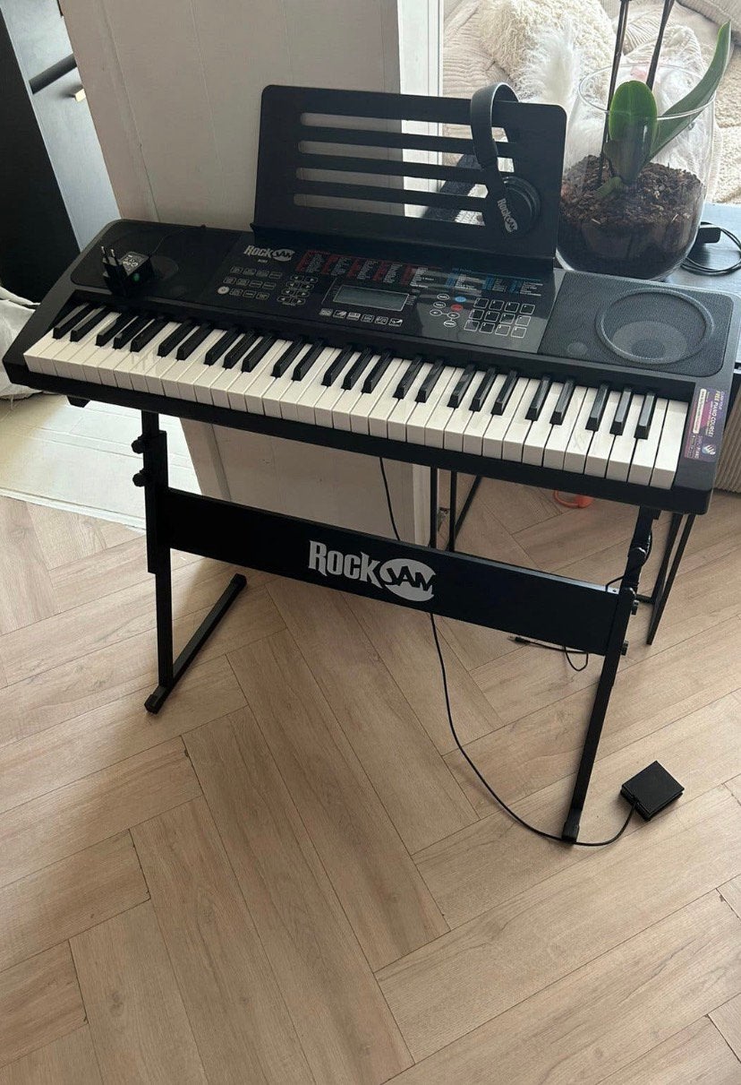 Piano, Muziek en Instrumenten, Keyboards, Overige aantallen, Zo goed als nieuw, Midi-aansluiting, Ophalen