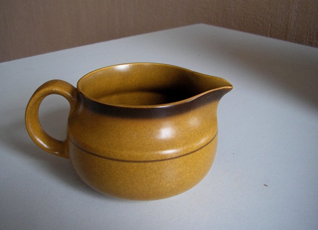 Pot à lait Boch Keramis La Louvière vintage – marron caramel, Maison & Meubles, Enlèvement ou Envoi, Villeroy & Boch, Vintage