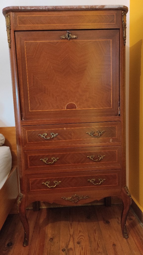 Secrétaire marqueté style Louis XV, Enlèvement